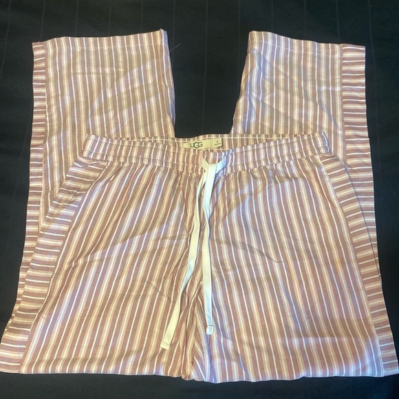 “UGG” Katharine Striped Pajama Set - Picture 13 of 16
